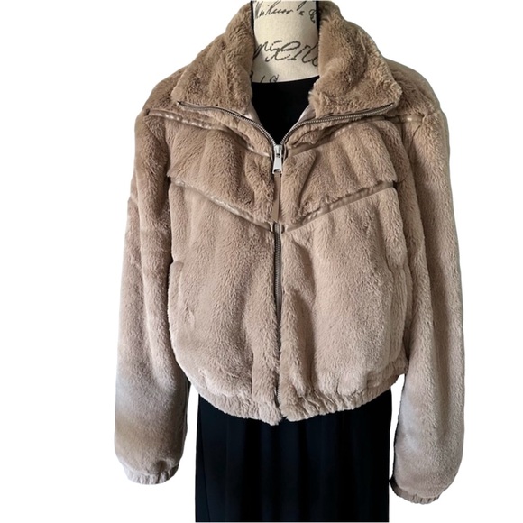 New Bagatelle Faux Fur Bomber Jacket Light Brown Size Large - Picture 1 of 12